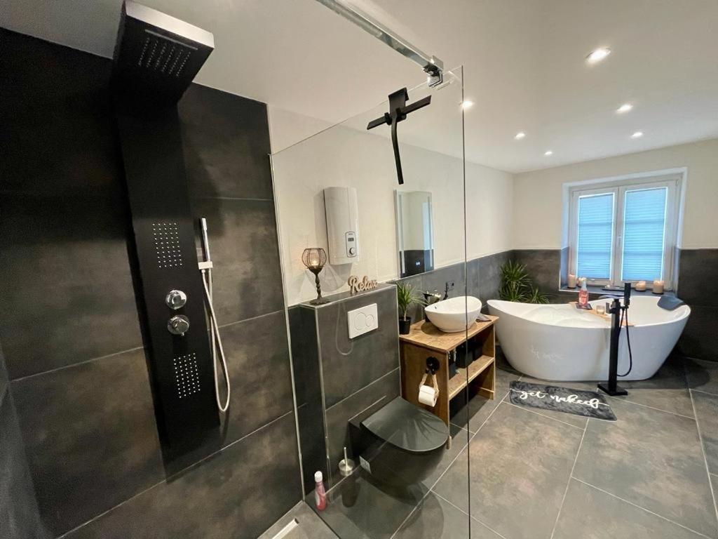 Mya Lenas Suite Irrel Exterior foto